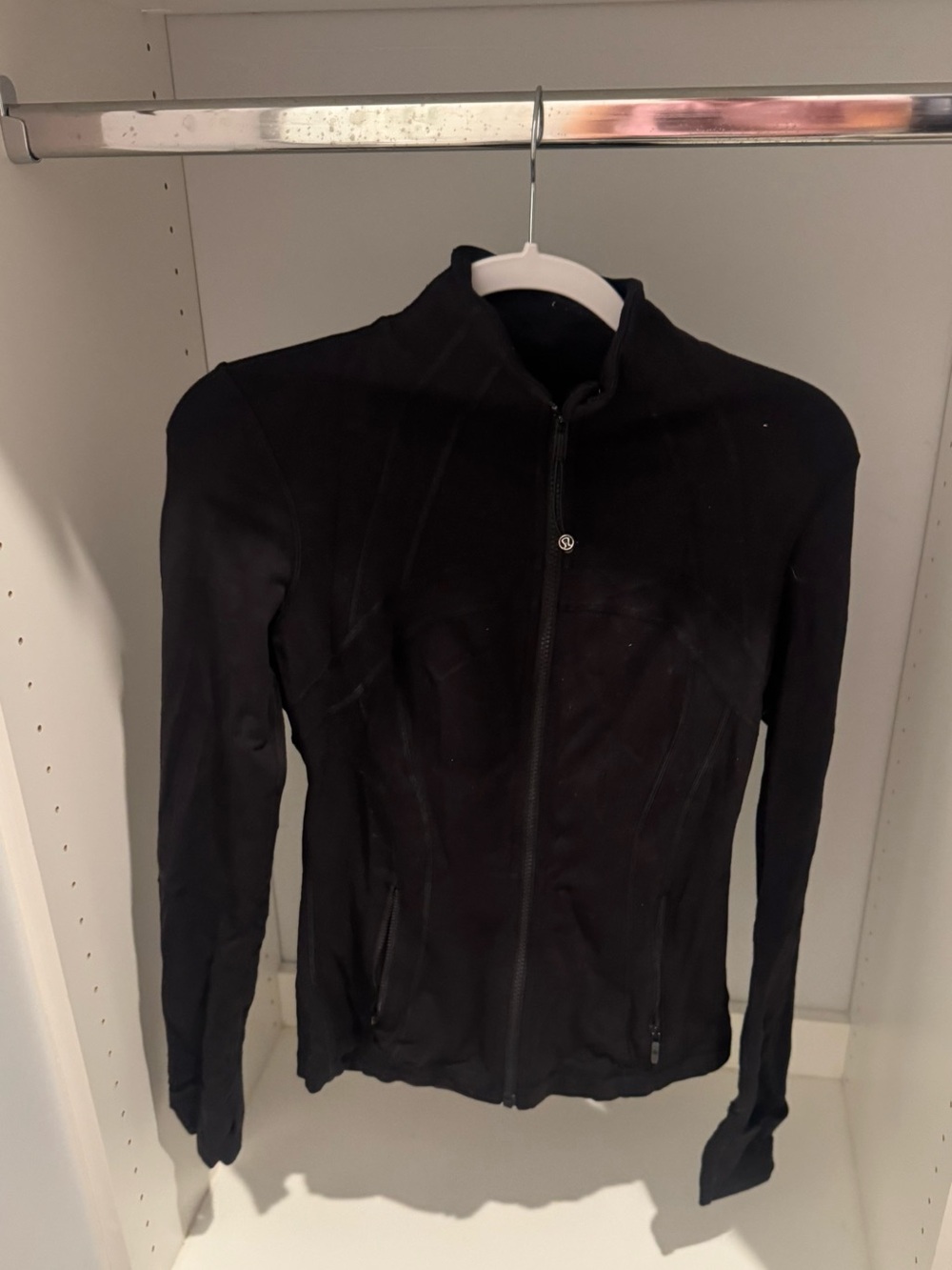 Lululemon define jacket size 4